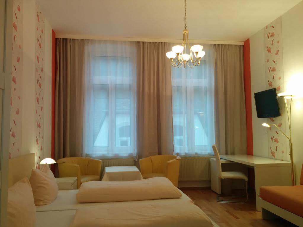 Kurhotel Quellenhof Bad Bertrich Exteriör bild
